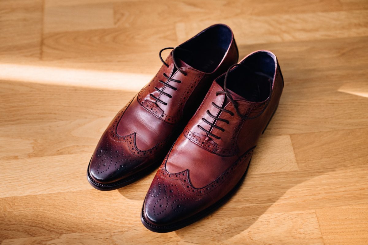 How to care for leather shoes?