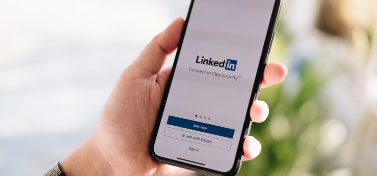 Profile on LinkedIn – how to create it and what to include?