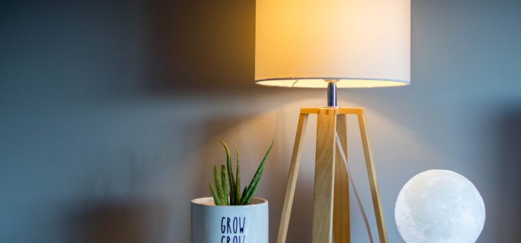3 Tips For Picking The Perfect Table Lamps For Your Living Room