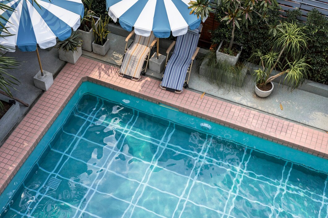 Understanding the process of custom pool construction and renovation: A comprehensive guide